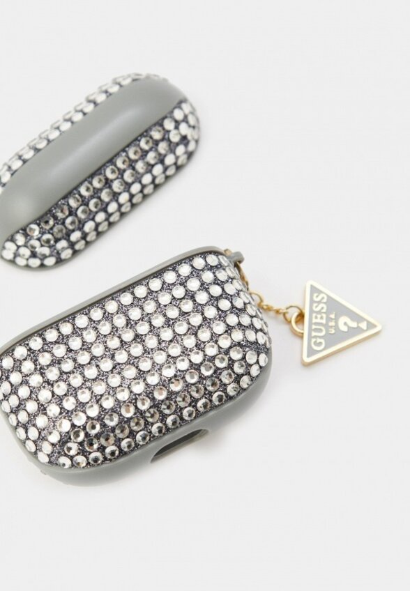 Чехол для наушников Guess