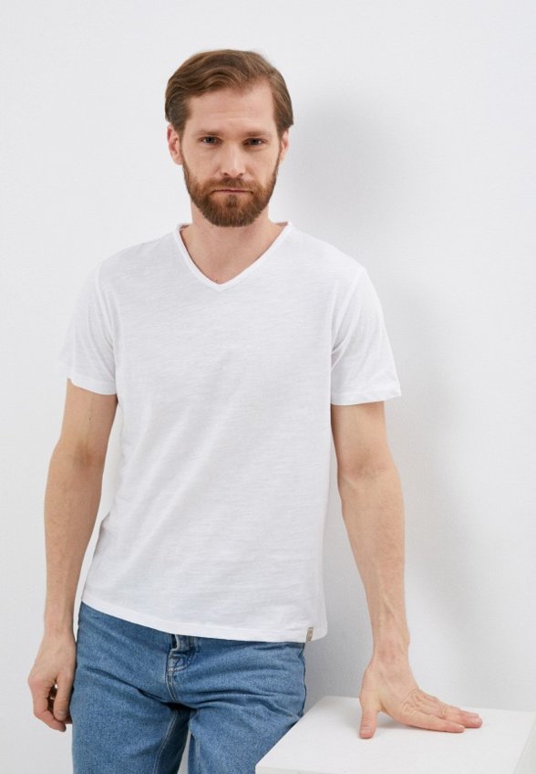 Футболка Colin's