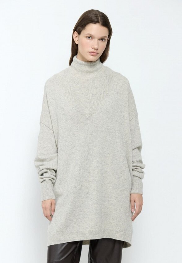 Пуловер Around