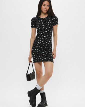 Платье H&M женщинам