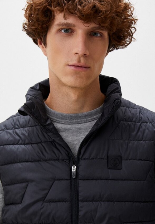 Жилет утепленный Volcom