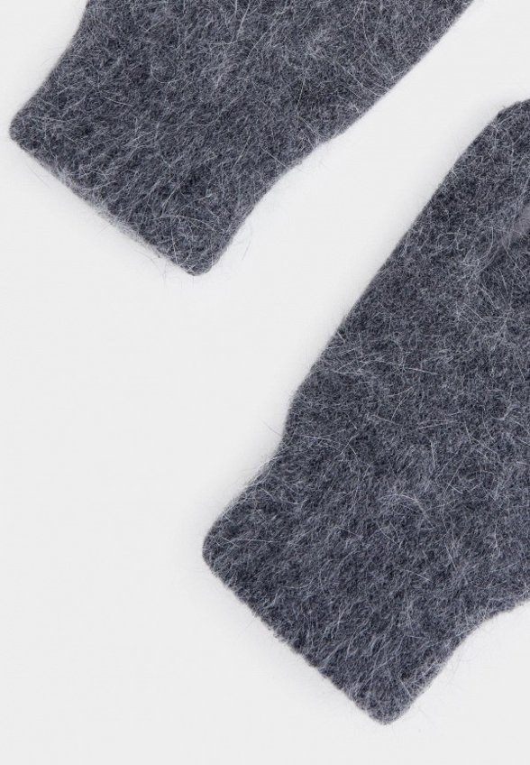 Варежки Finn Flare