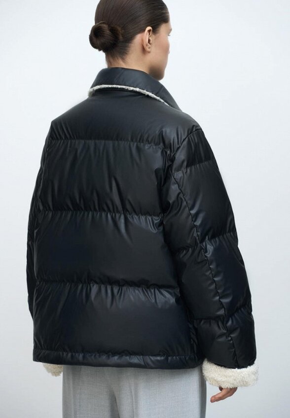 Пуховик Brusnika