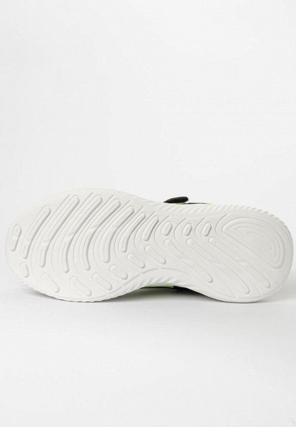 Кроссовки Tikkago