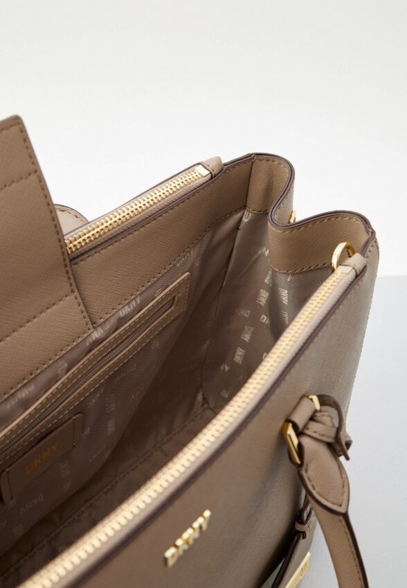 Сумка и брелок DKNY