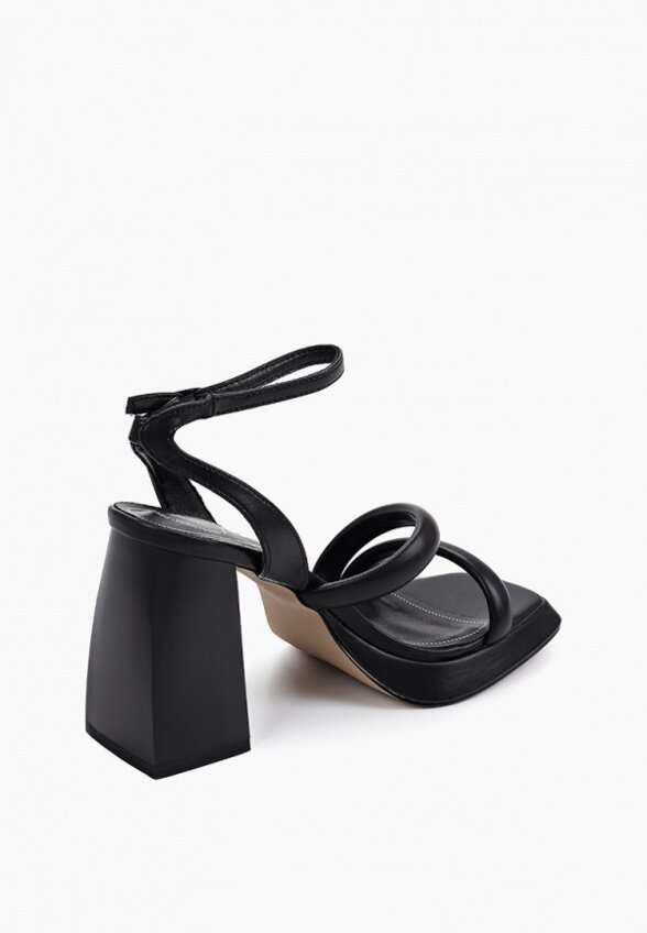 Босоножки Betsy