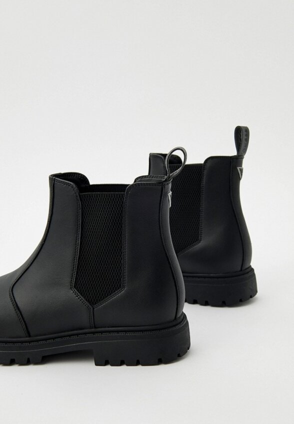 Ботинки Guess