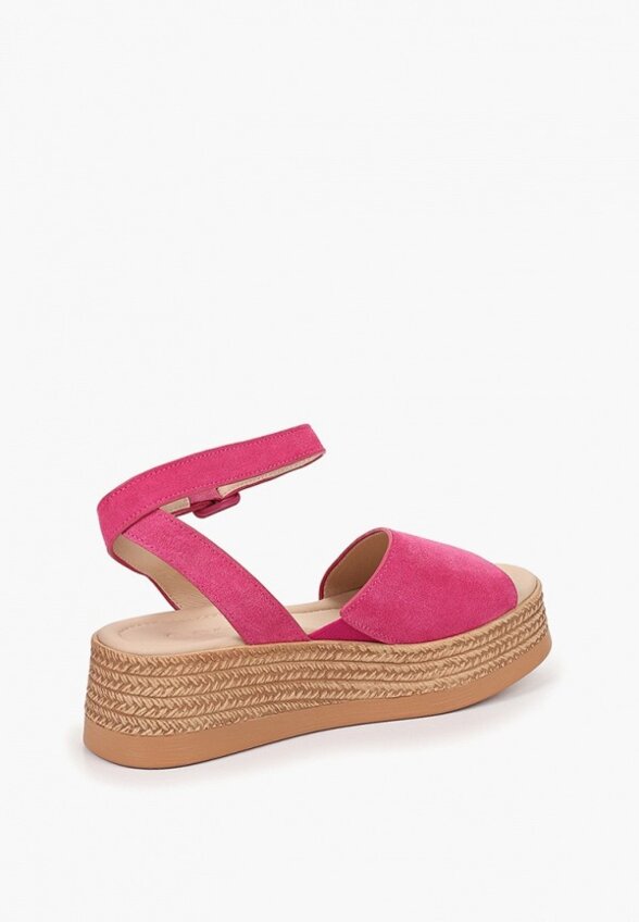 Босоножки Escan