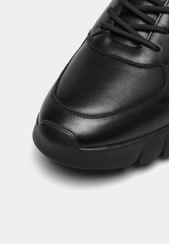 Кроссовки Bruno Renzoni