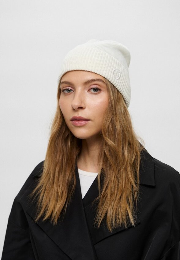 Шапка Trussardi