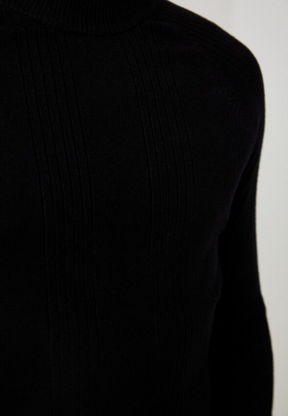 Джемпер Colin's