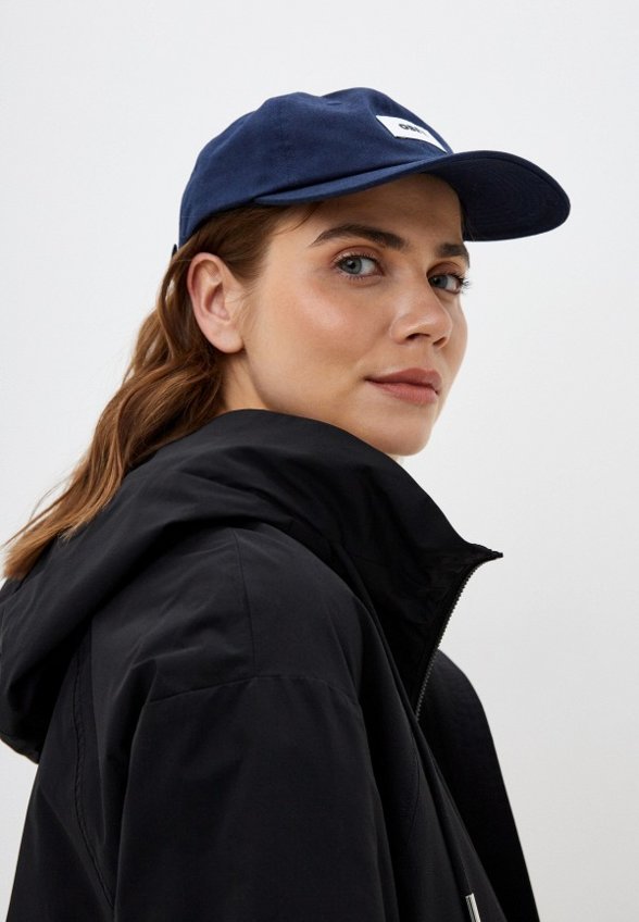 Бейсболка Obey