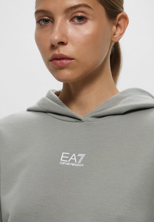 Худи EA7