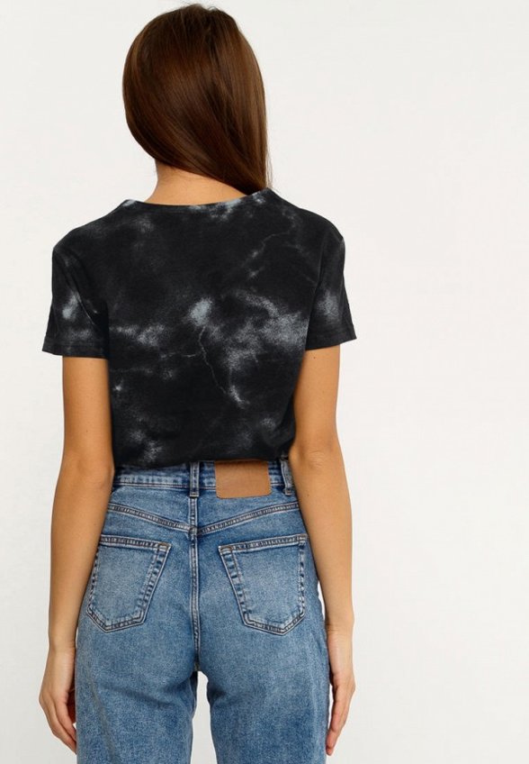 Футболка Апрель