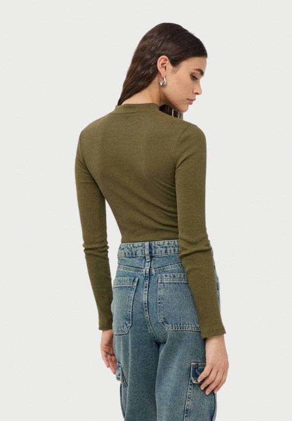 Джемпер Terranova