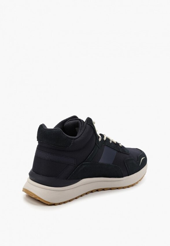 Кроссовки Escan