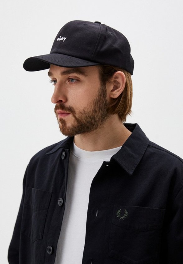 Бейсболка Obey