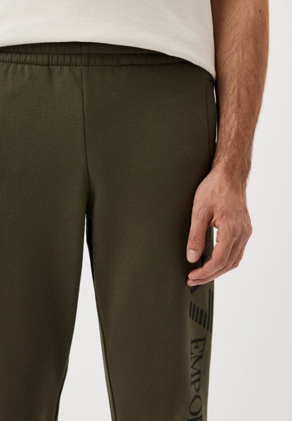 Брюки спортивные EA7