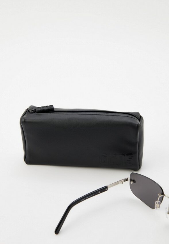 Очки солнцезащитные GCDS