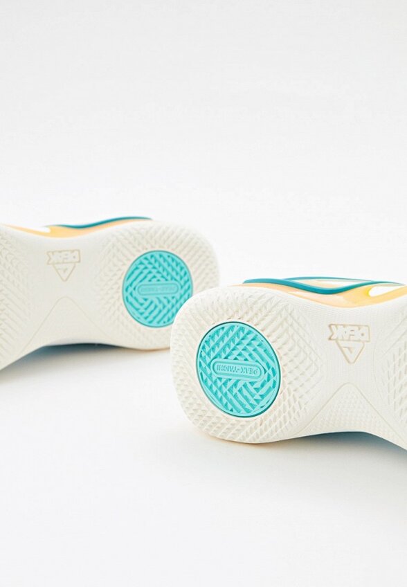 Кроссовки Peak