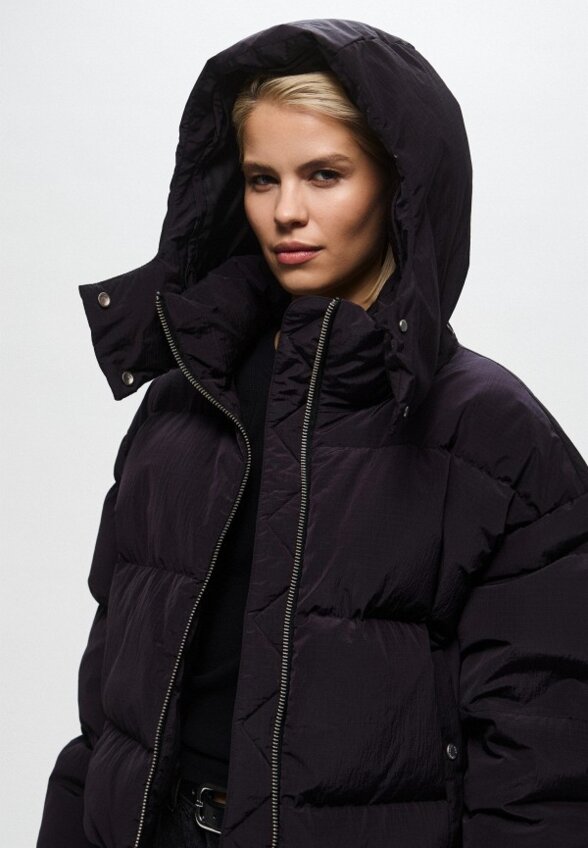 Пуховик Red September