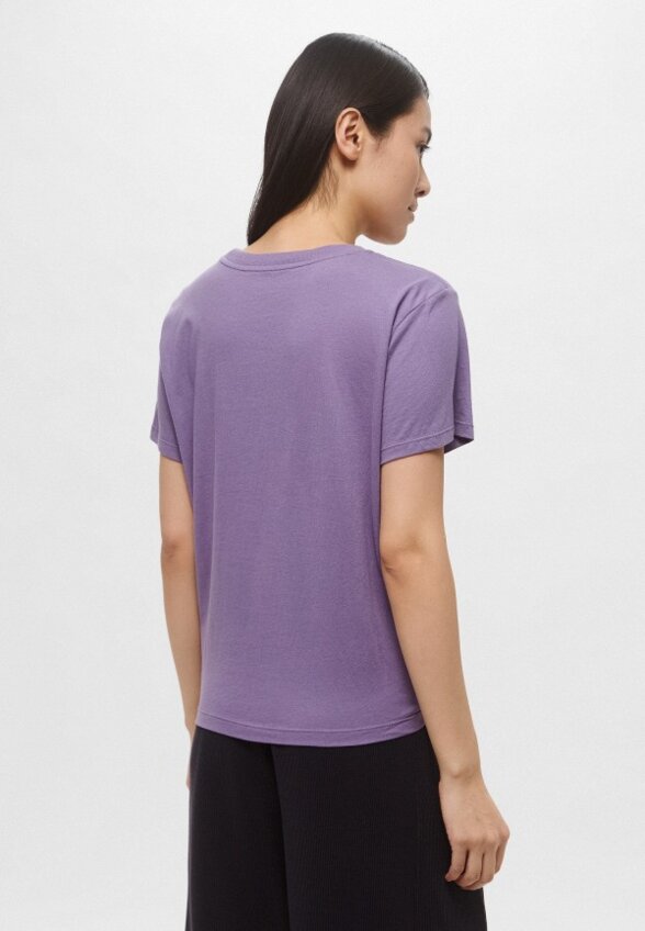 Футболка DKNY