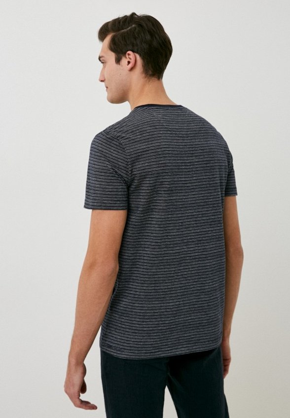 Футболка Colin's