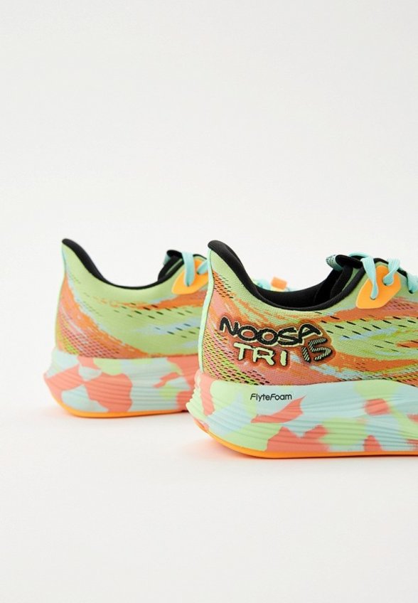 Кроссовки ASICS