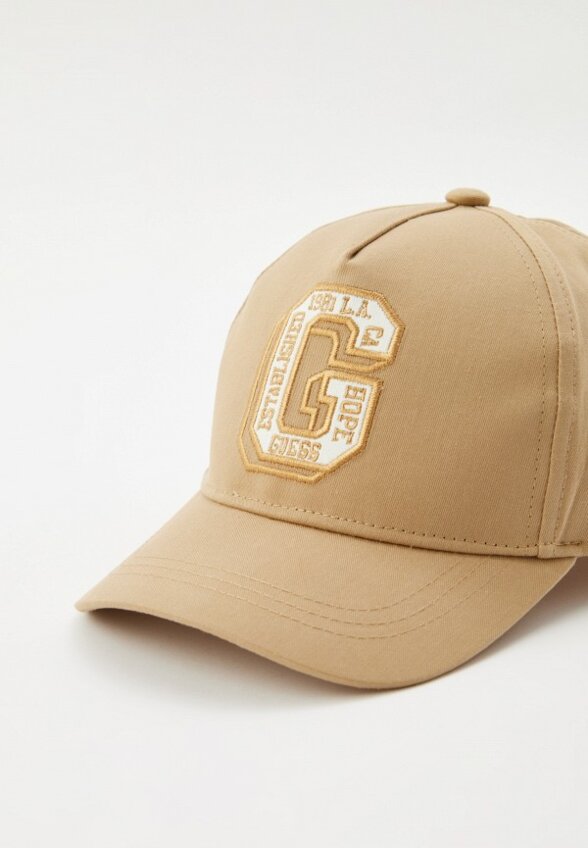 Бейсболка Guess