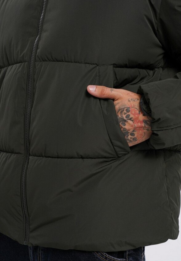 Пуховик Твое