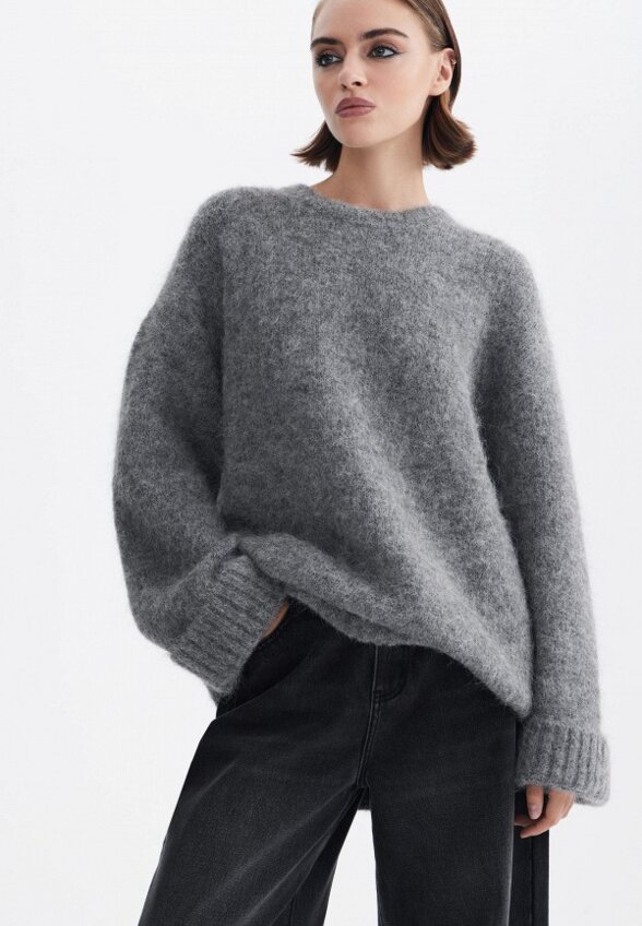 Свитер True Red