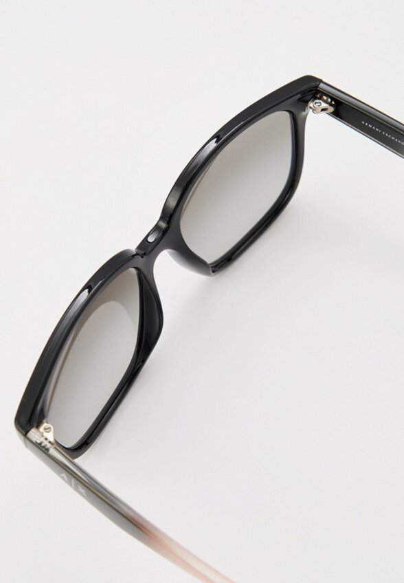 Очки солнцезащитные Armani Exchange