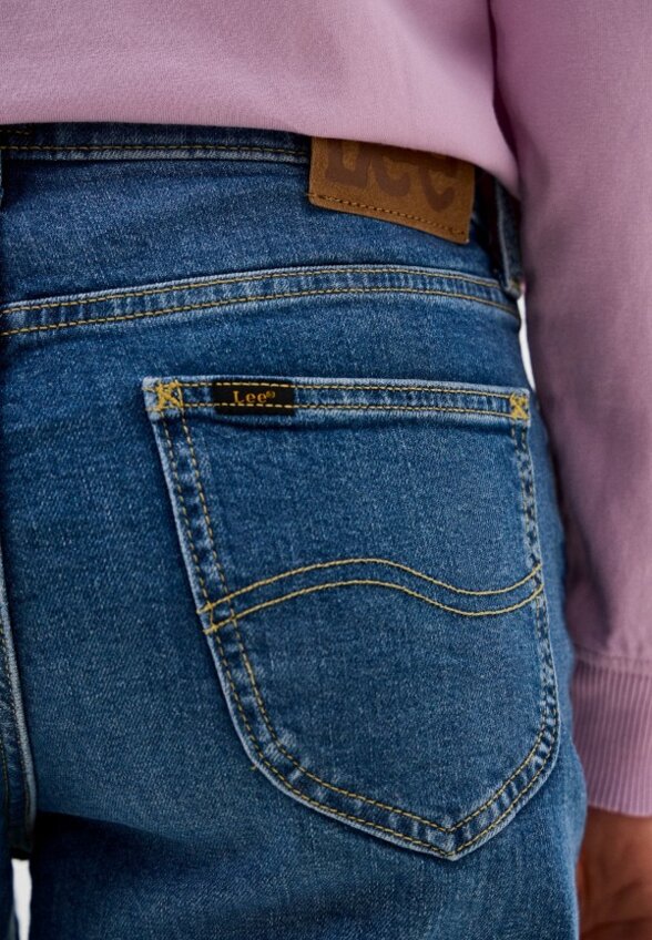 Джинсы Lee