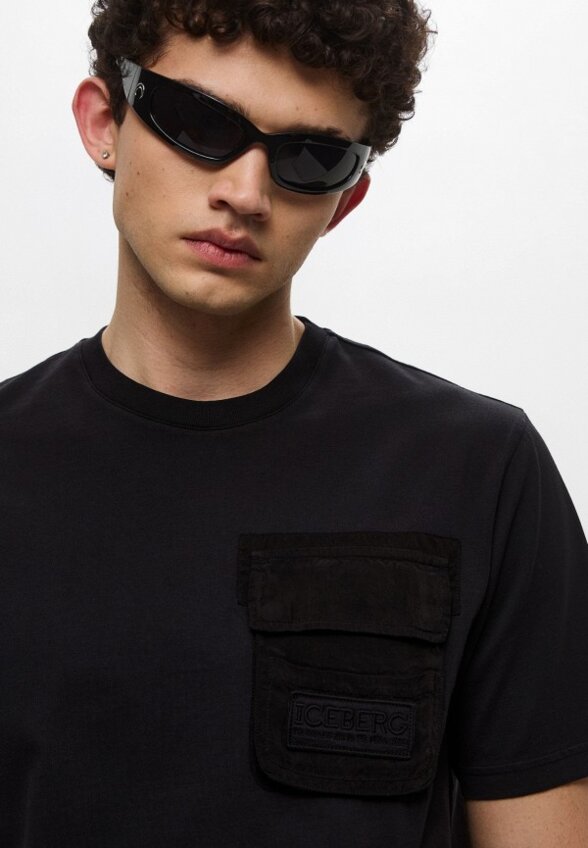 Футболка Iceberg