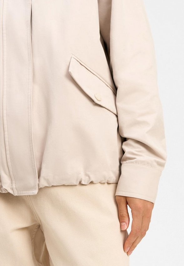 Ветровка Urban Tiger