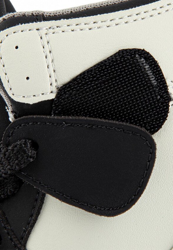 Кроссовки Kapika