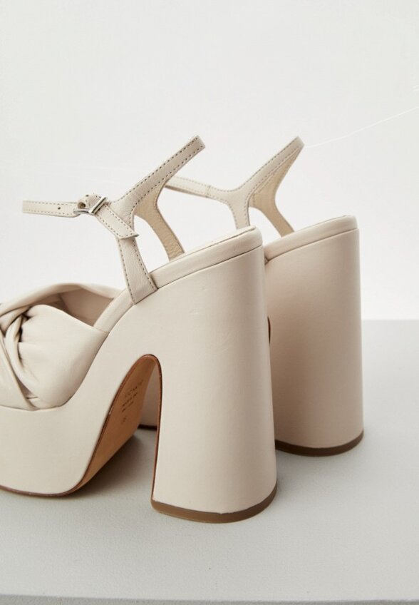 Босоножки Vic Matie