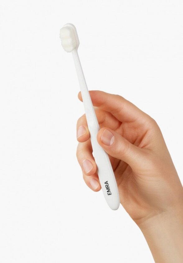 Зубная щетка Emra