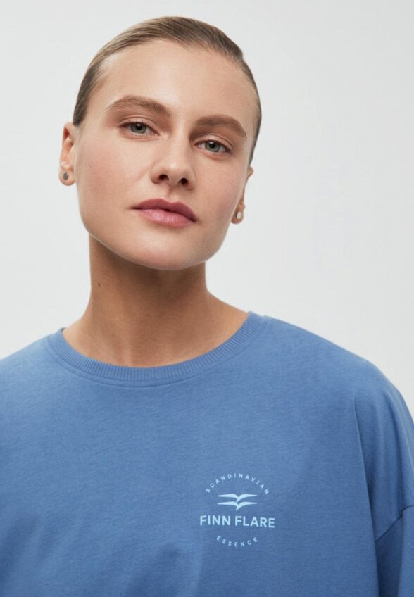 Футболка Finn Flare