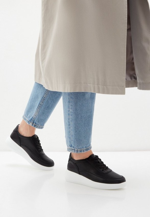 Кроссовки Abricot