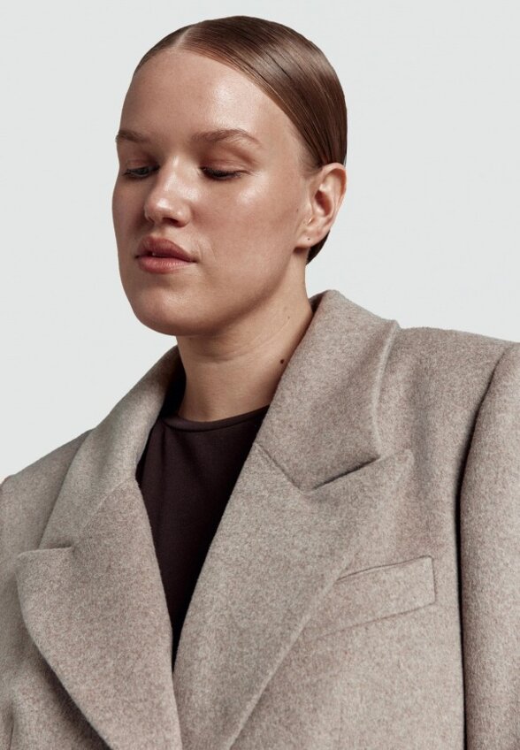 Пальто однобортное Divno