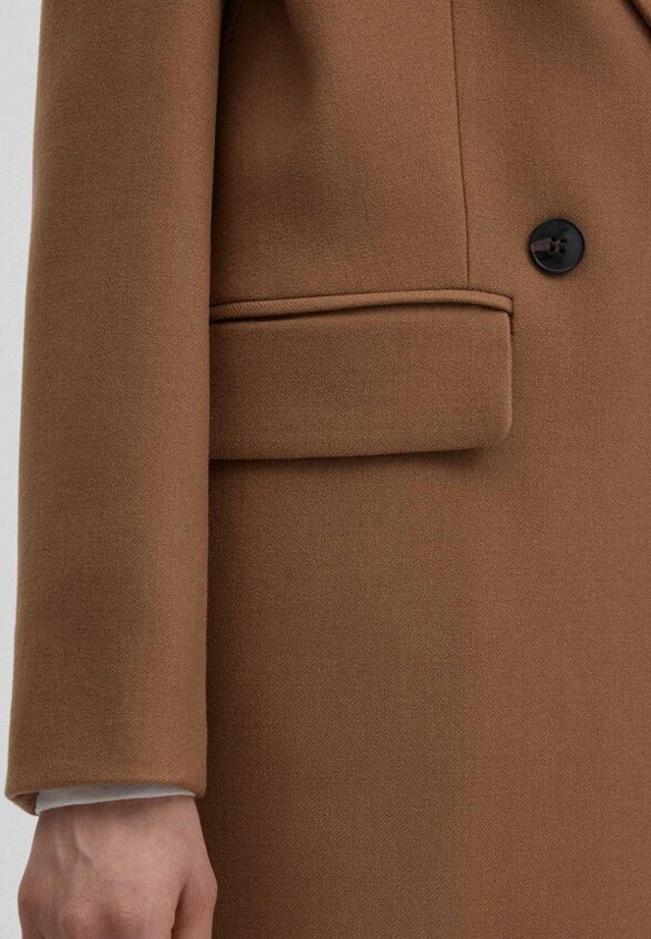 Пальто двубортное Charuel