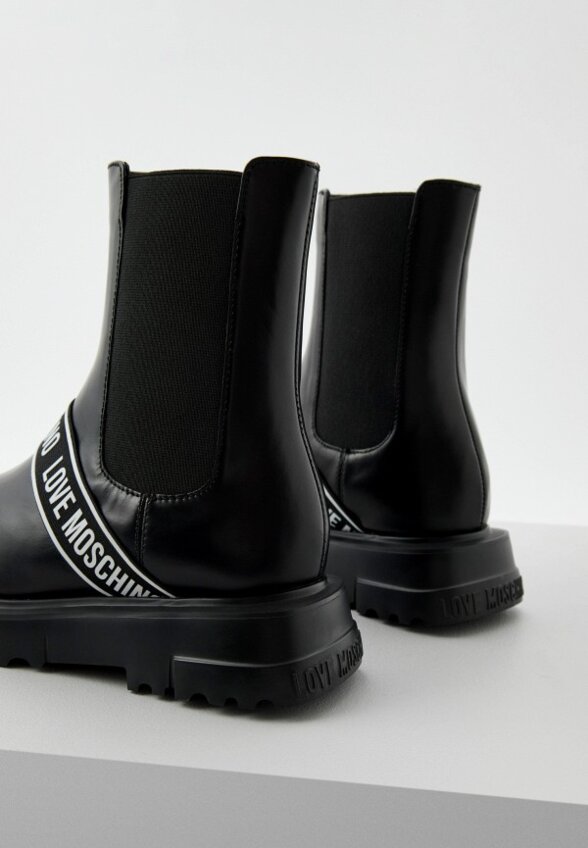 Ботинки Love Moschino