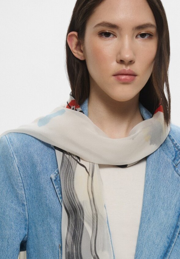 Палантин Pollini