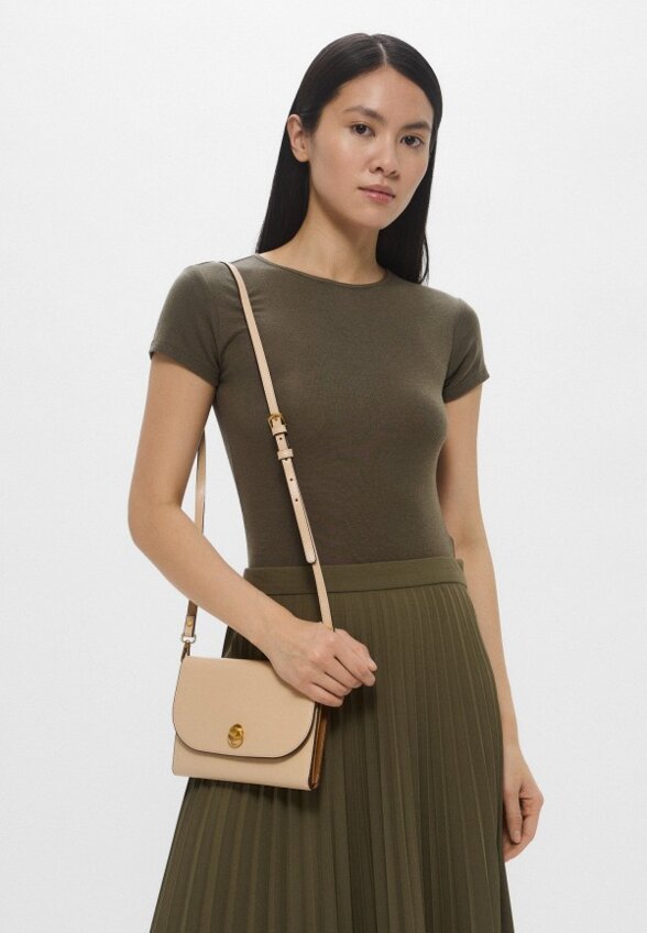 Клатч Gianni Chiarini