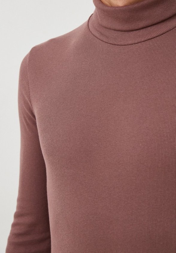 Водолазка Denote