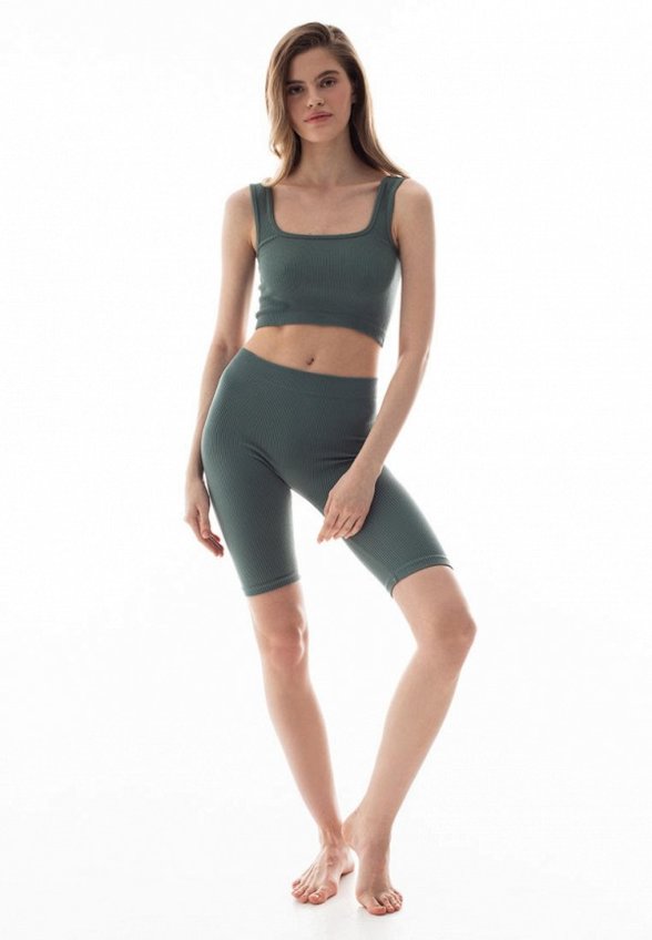 Топ спортивный Savage