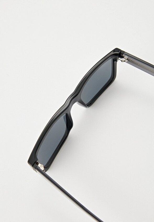 Очки солнцезащитные Hugo