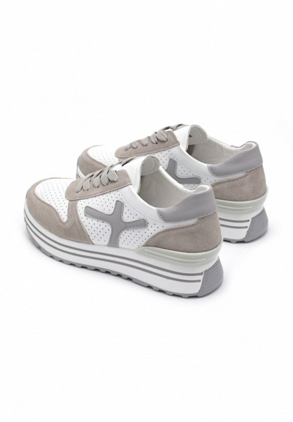 Кроссовки Donna Daniella