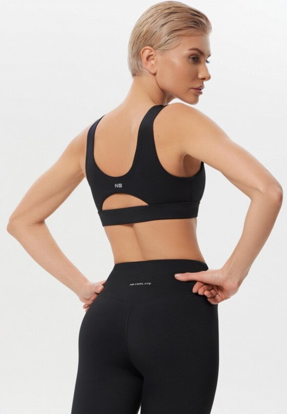 Топ спортивный Neverlate